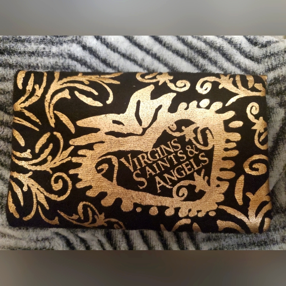 🌟 HP 🌟 NWOT Beautiful Virgins, Saints & Angels Jewelry Pouch Or ID Pouch